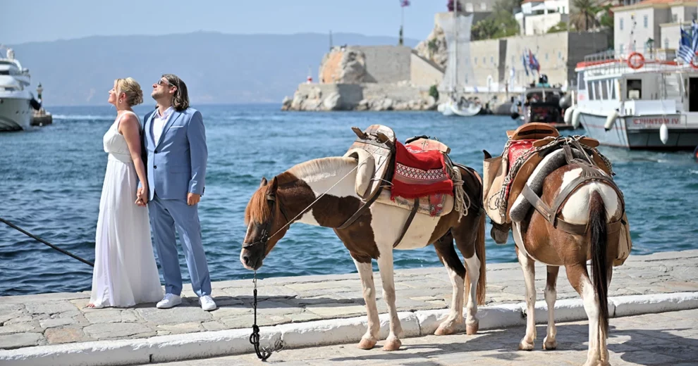 Hydra - Hochzeit am Hafen mit Eseln