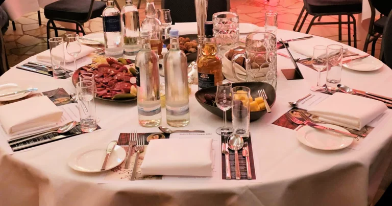 Whiskytasting - Es ist eingedeckt