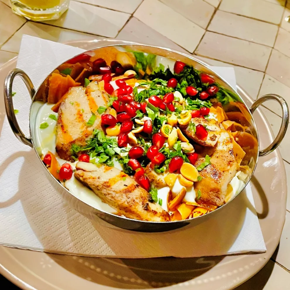 Naranj - Hühnchen mit Ganatapfel