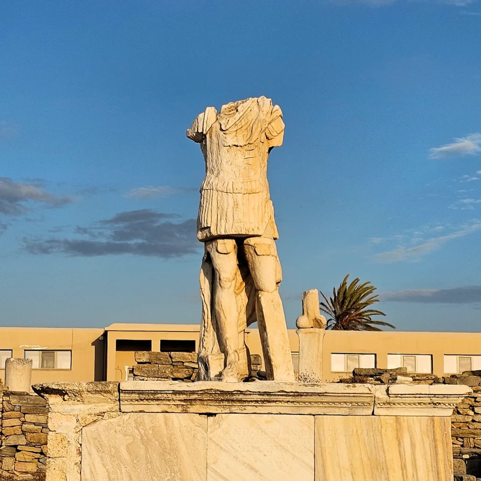 Delos - Statue des Gaius Billineus