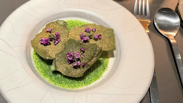 Restaurant Rutz – Muschelaroma & Gruenkohl Restaurant Rutz - Muschelaroma & Gruenkohl