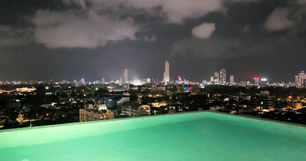 Jetwing Colombo Seven - Pool