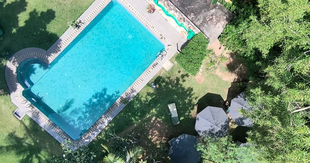 Villa Lanka Pearl - Pool im Garten