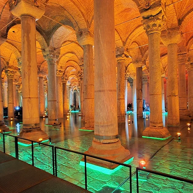 Istanbul - Basilika Zisterne - Säulenhalle
